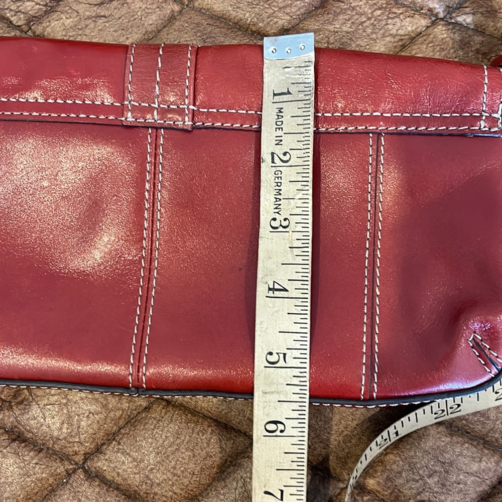 Fossil Red Leather Shoulder Clutch Wristlet - Picture 4 of 11